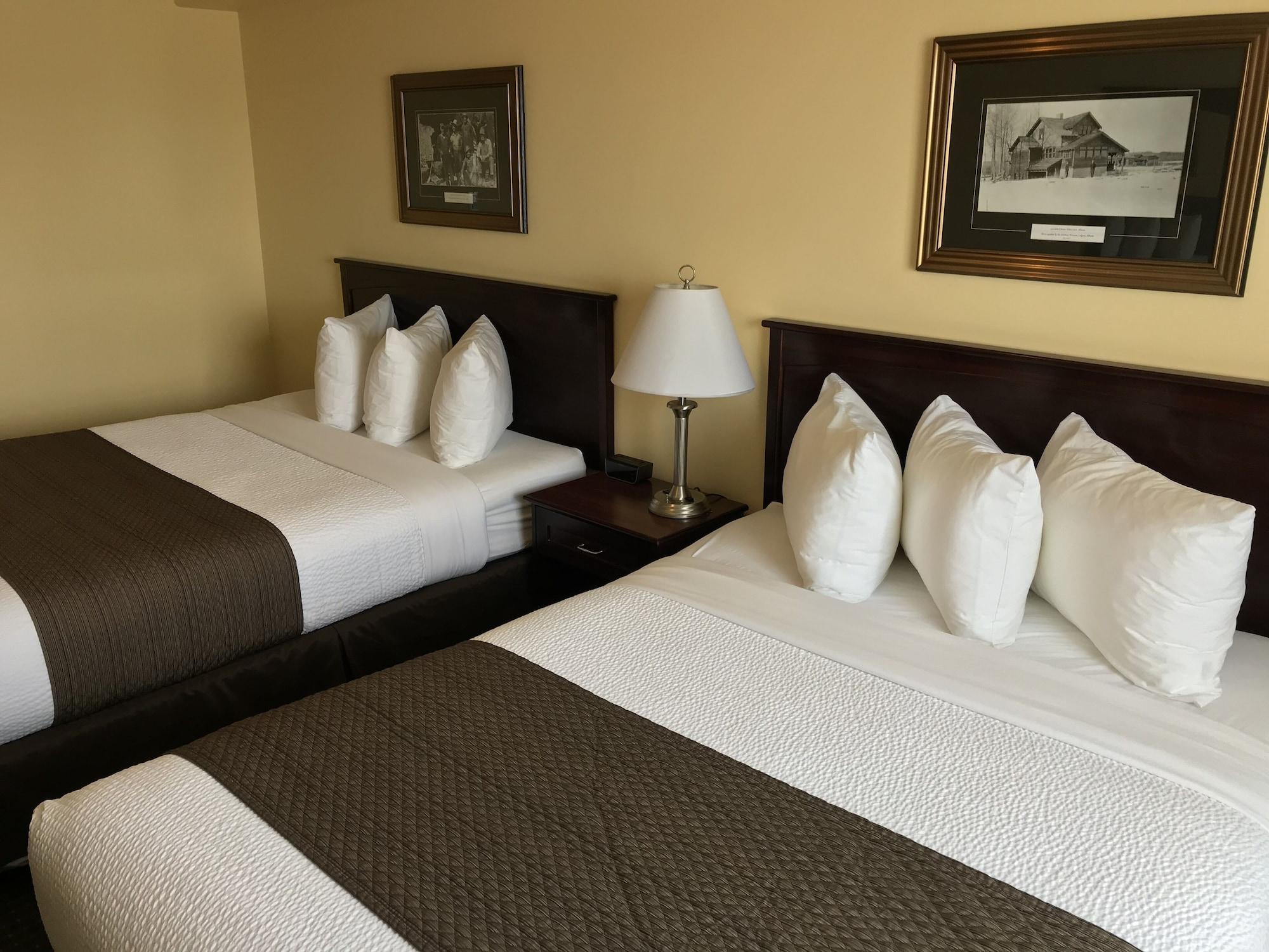Quality Inn & Suites Уайткорт Экстерьер фото